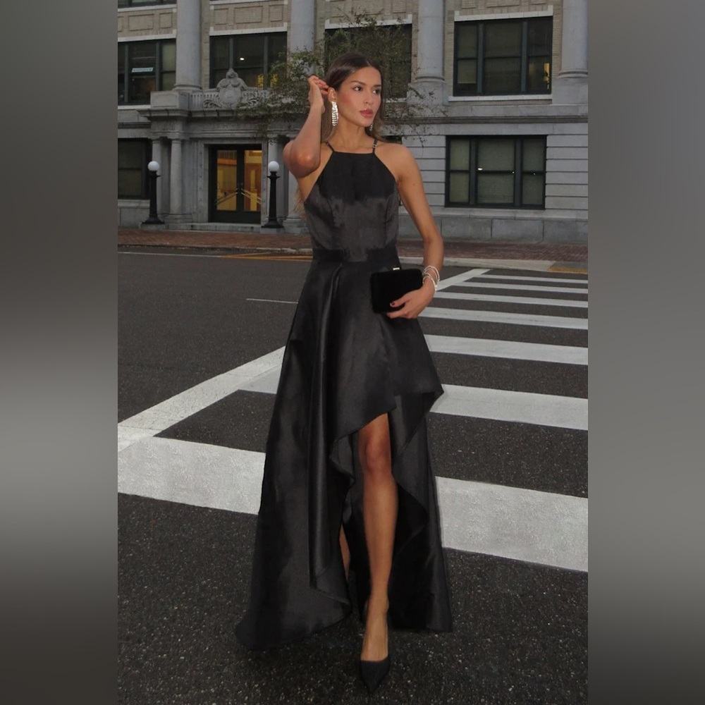 Broadway Show Black High-Low Maxi